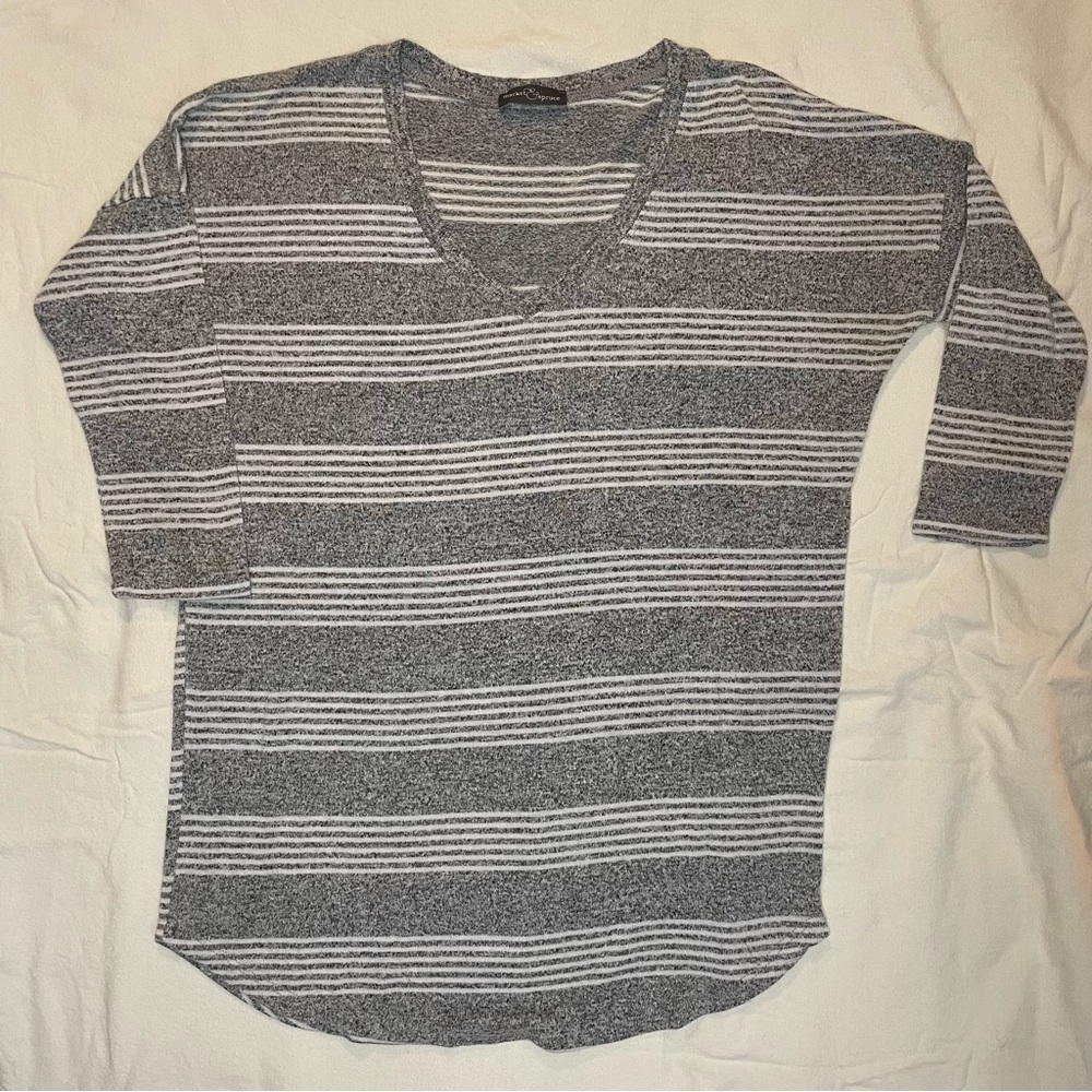 Market and Spruce Knit Top Medium Light Grey and White Striped